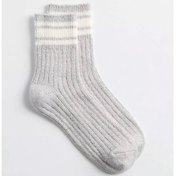 New THIS WEEK (Altar'd State, MAC, Free People, Athleta) - Picture 8 of 13